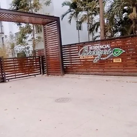 Confortable apartamento de 3 tres habitaciones, con hermosa vista de area verde, ademas de piscinas y juegos infantiles en area recreativa Santiago De Los Caballeros